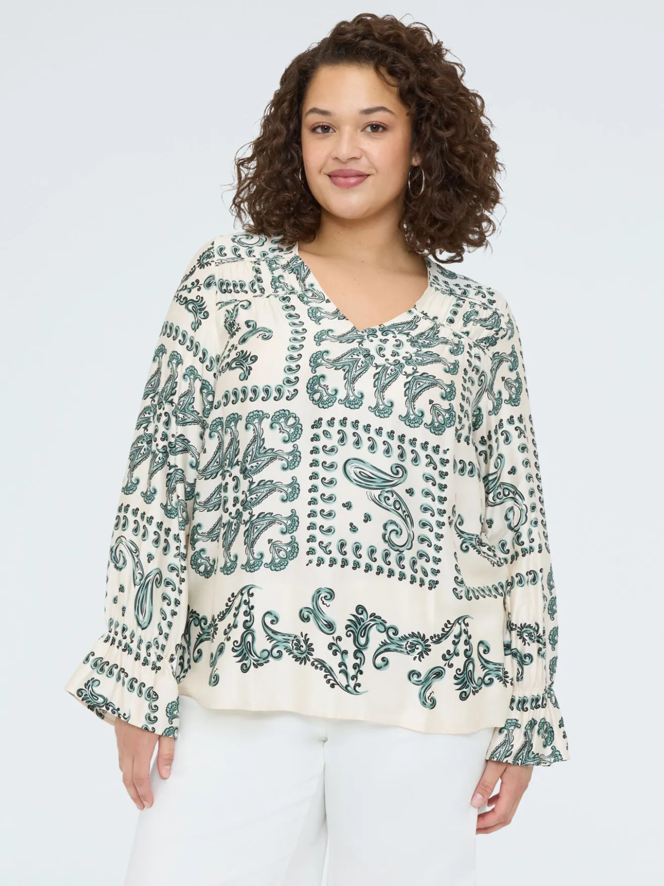 Blusa in raso con stampa paisley