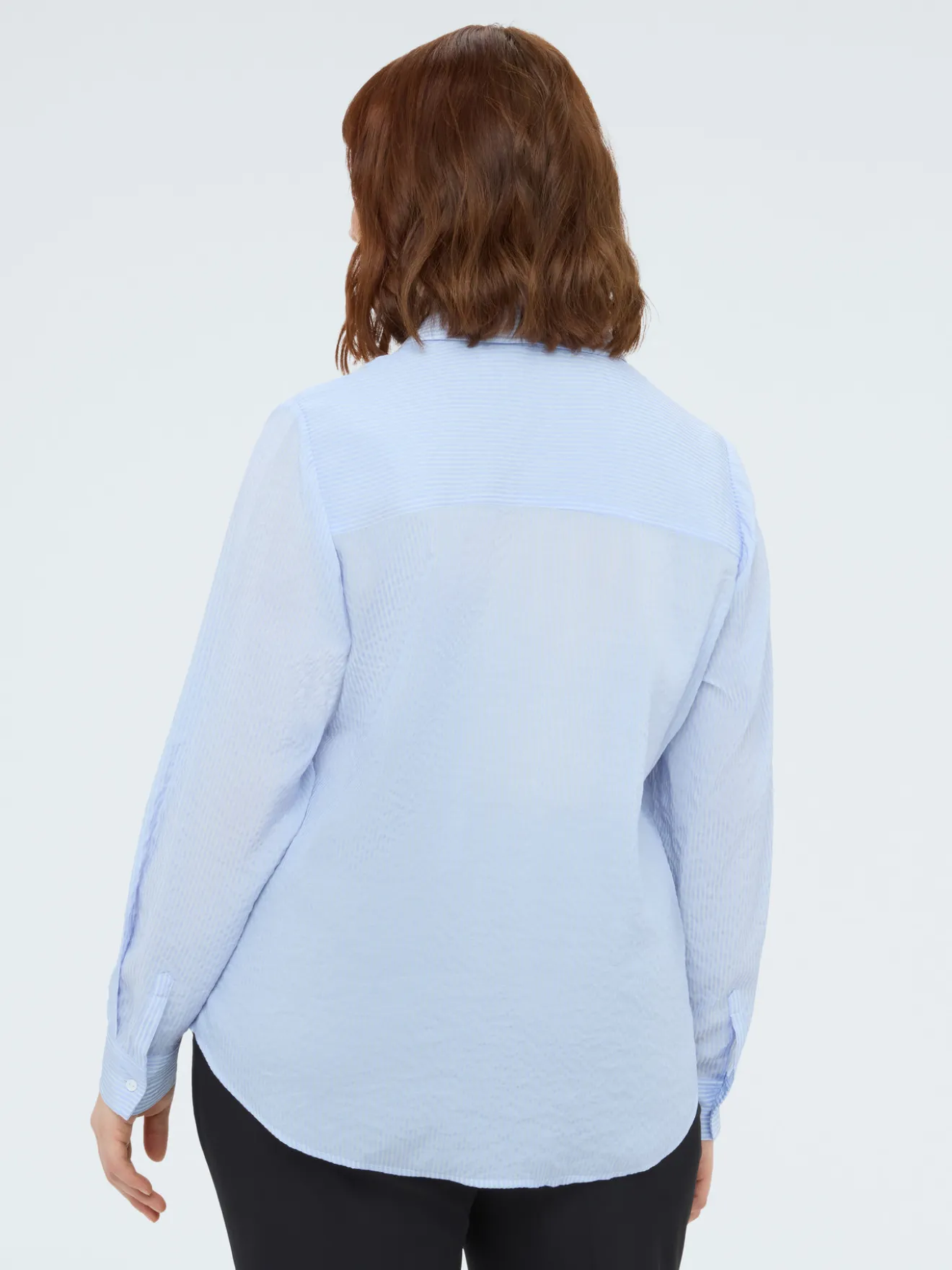 Camicia con volant e fiore