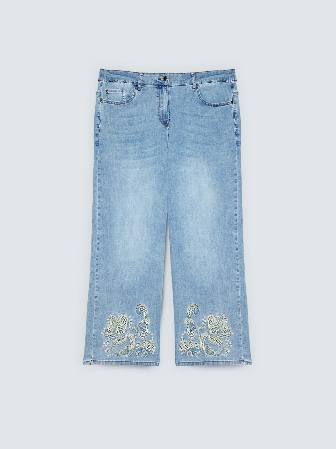 Jeans cropped con ricamo floreale