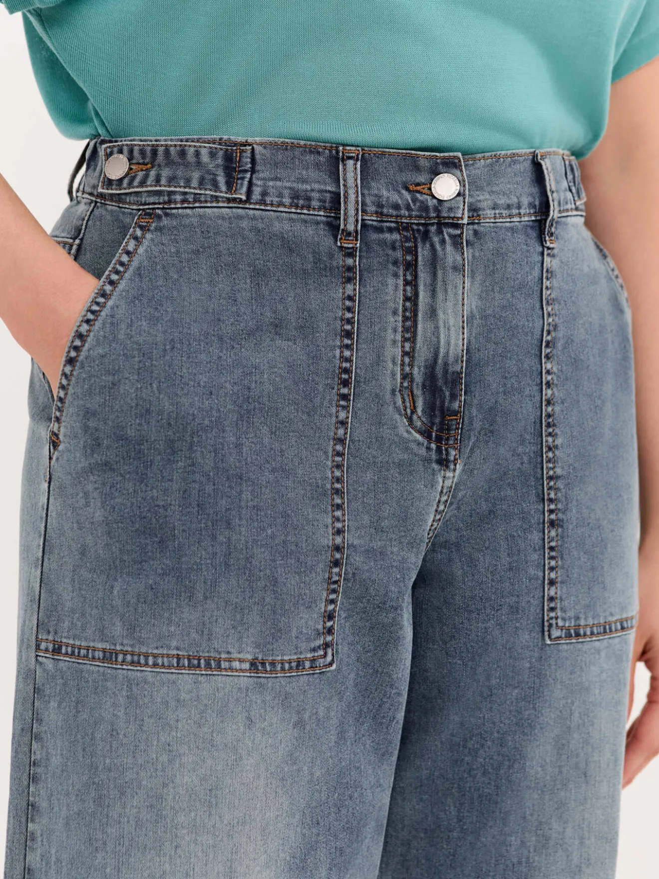 Jeans Wide Leg con maxi tasche