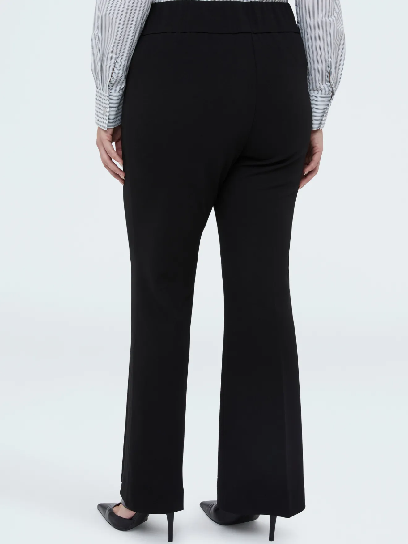 Pantaloni Flare in tessuto stretch