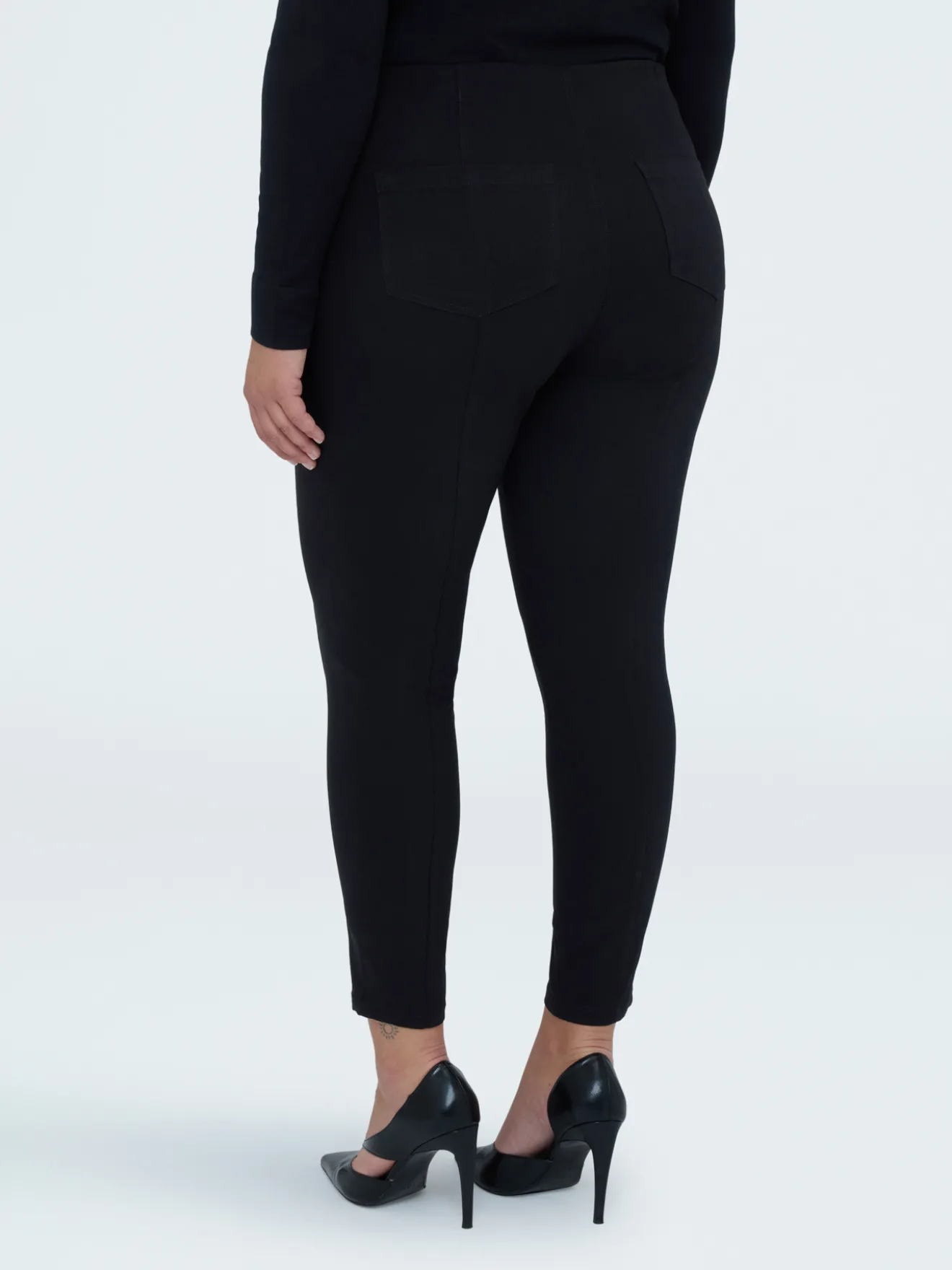 Pantaloni Jeggings con elastico in vita